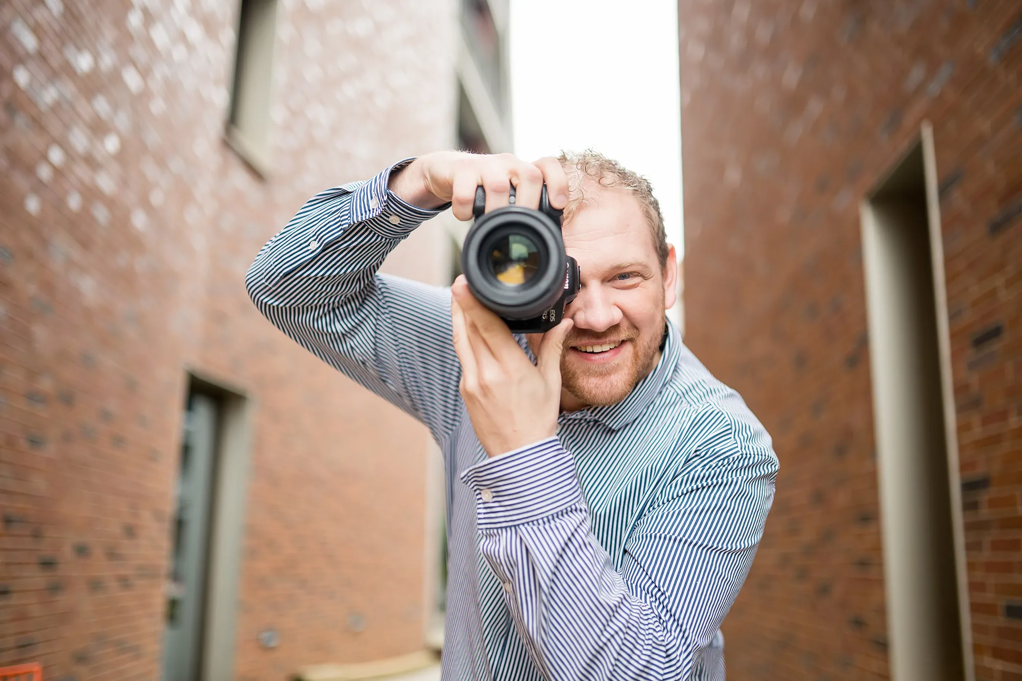 Julian Fuchs, souverän und nahbar, im Businesskontext