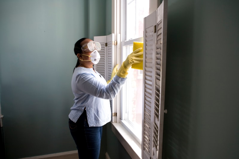 Kemp Services professional cleaner