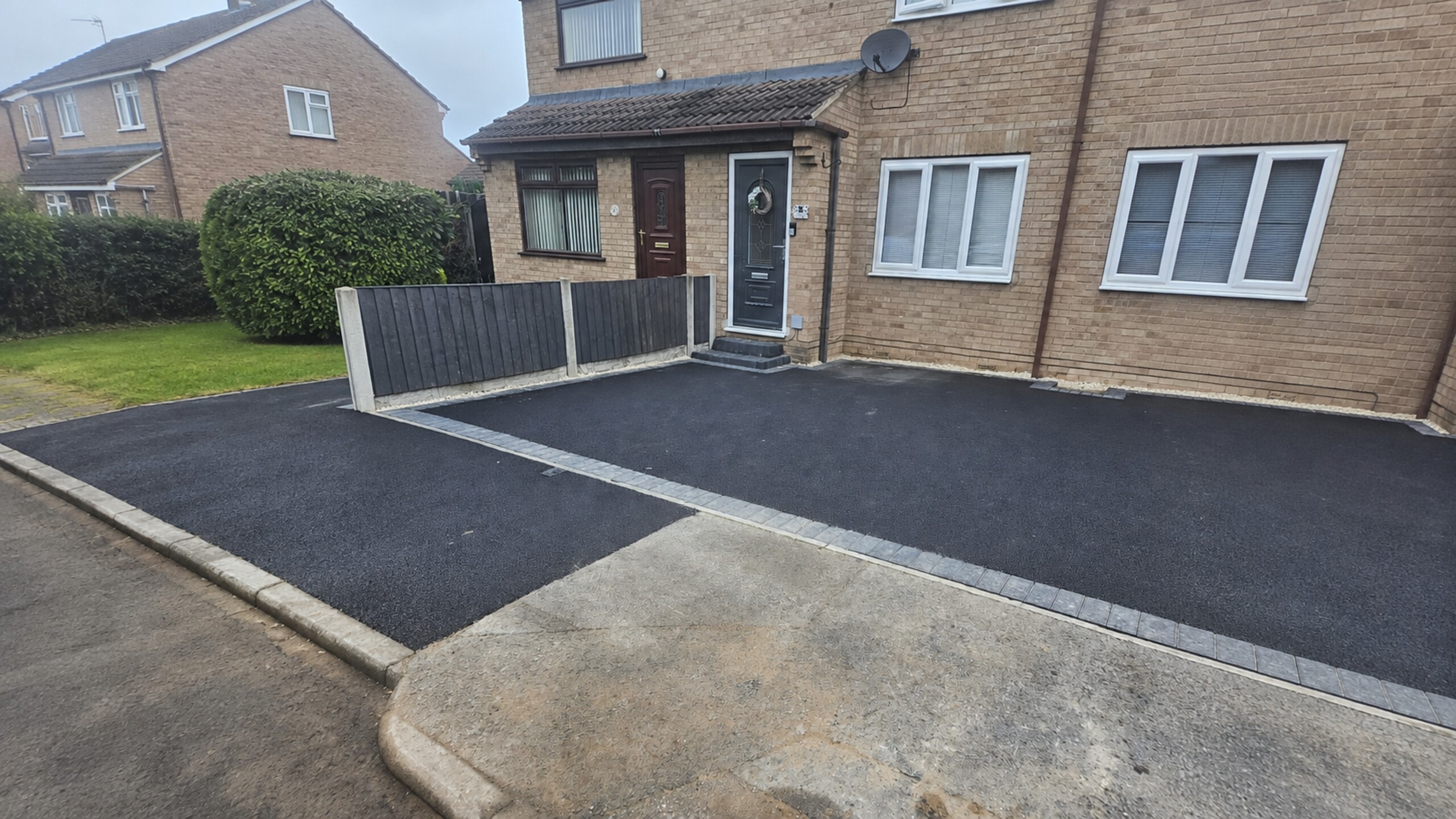 Tarmac driveway completed by HD Paving and Driveways