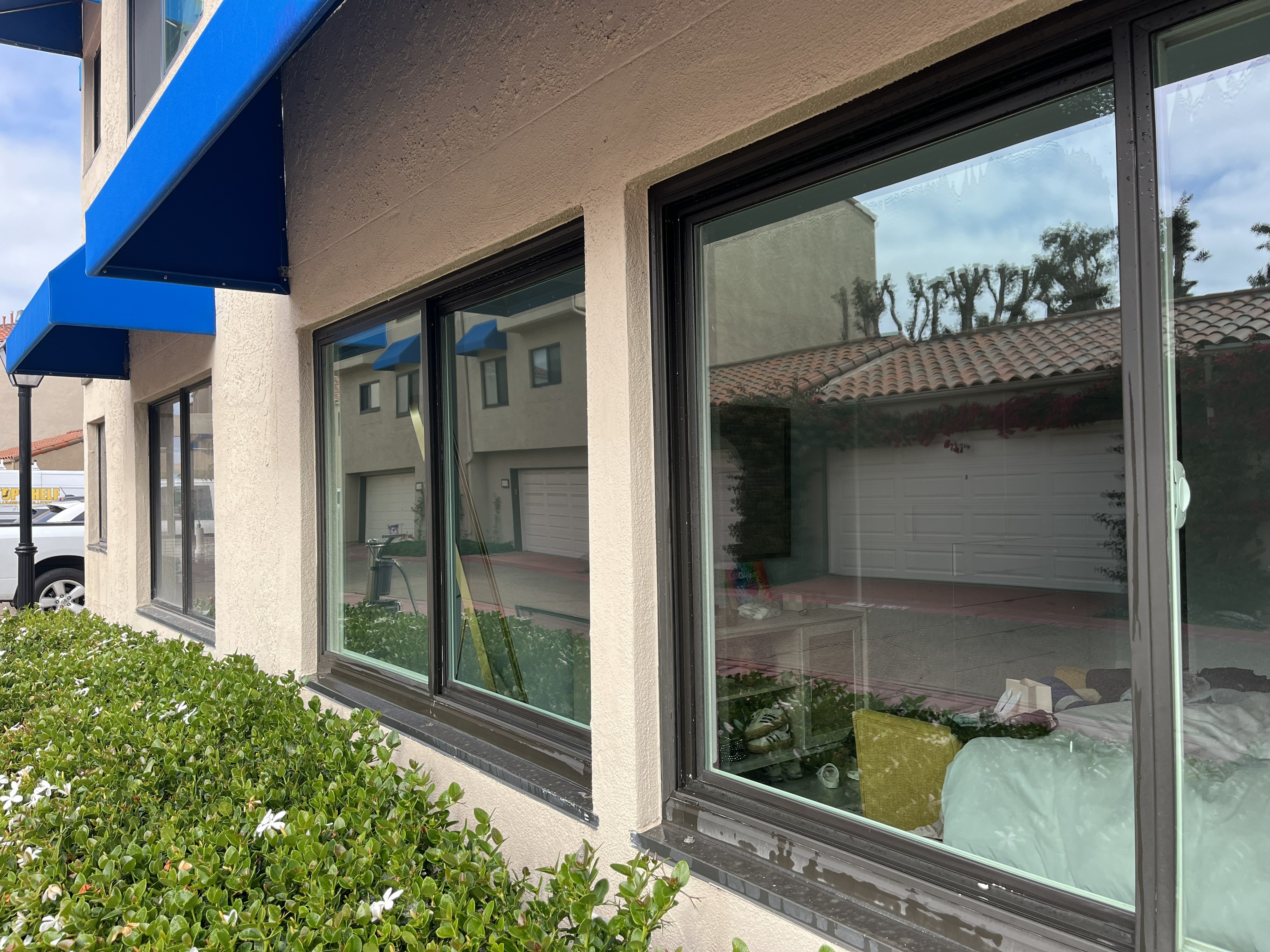 Professional deep house cleaning in Huntington Beach Orange County