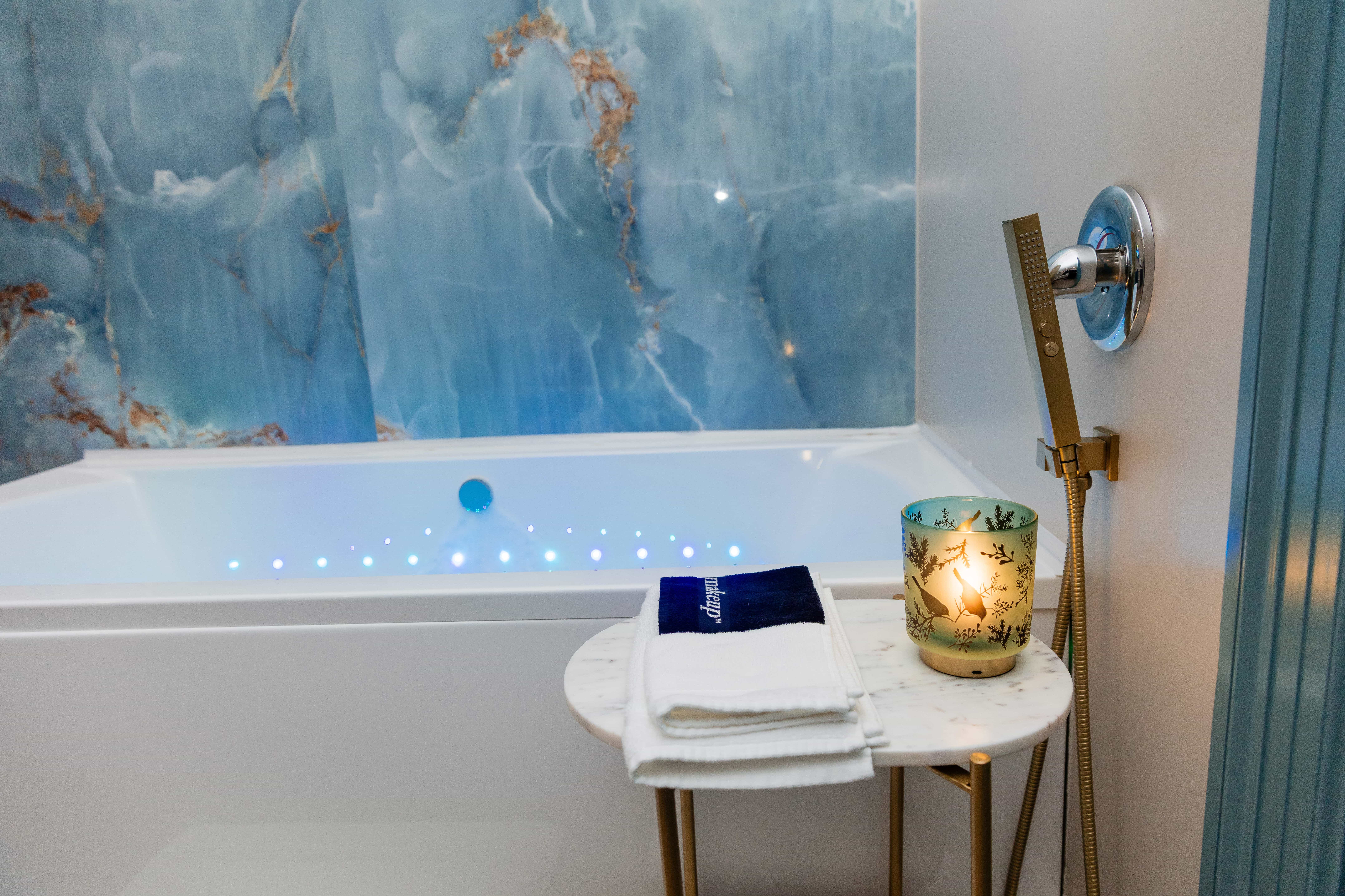 Private Kaqun Oxygen Bath room at Oxylon Wellness in Costa Mesa, California