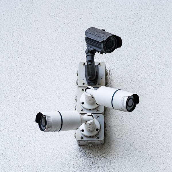 Key components of a CCTV system, including cameras, cables, and monitors for complete security. Key components of a CCTV system, including cameras, cables, and monitors for complete security.