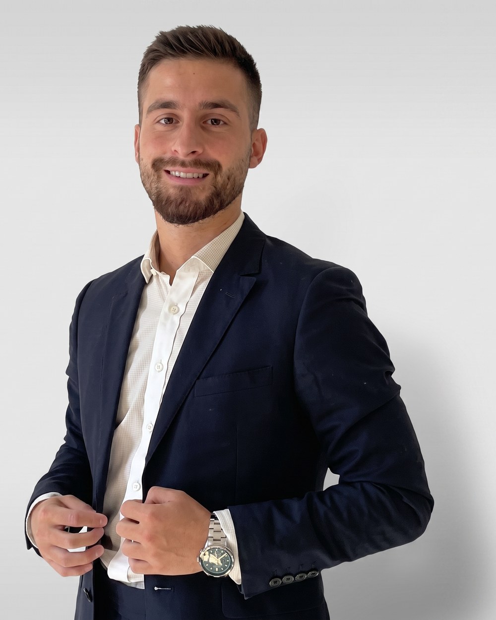 Denis Malovic, Familjens Juridik