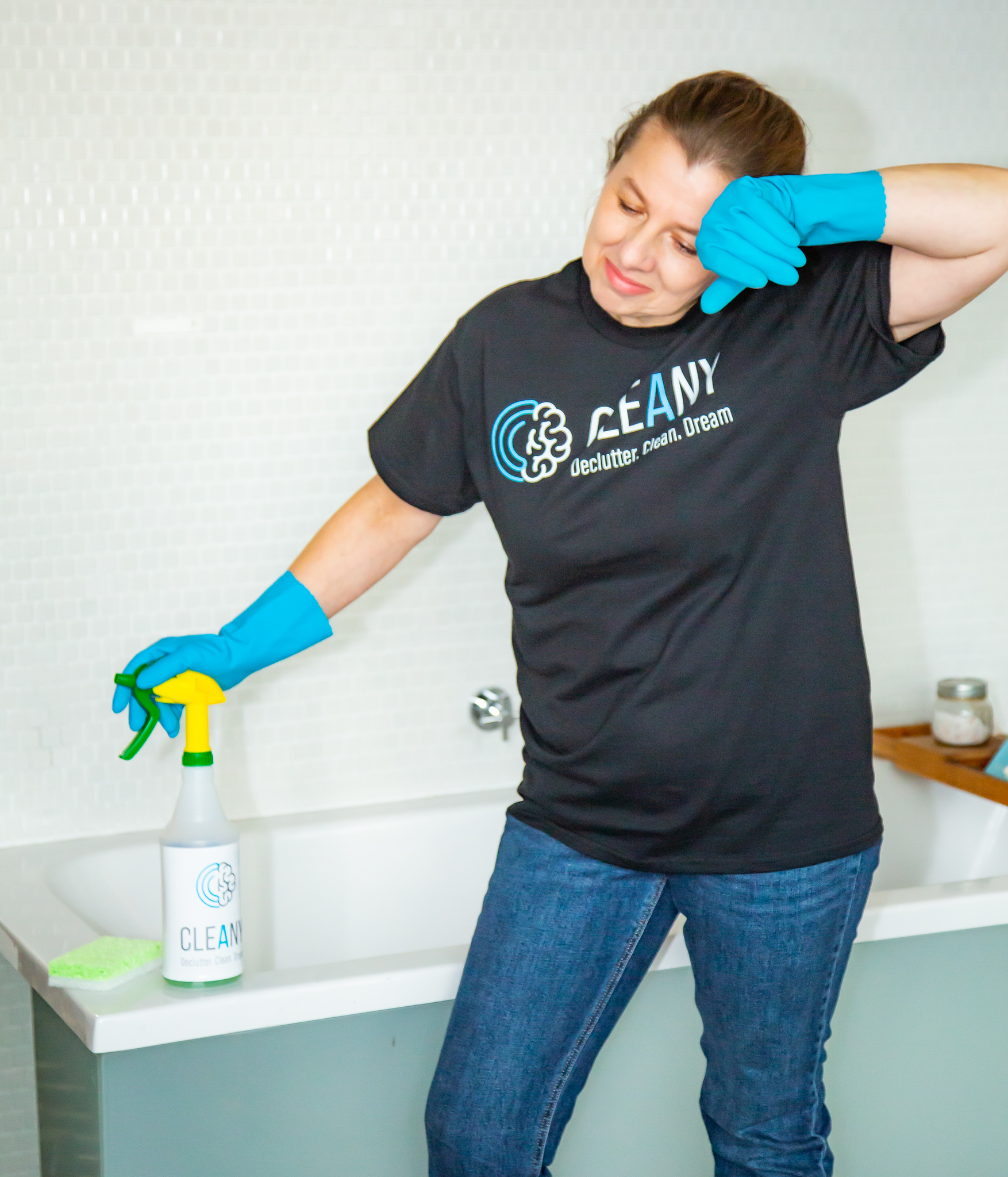 Cleany cleaner at work