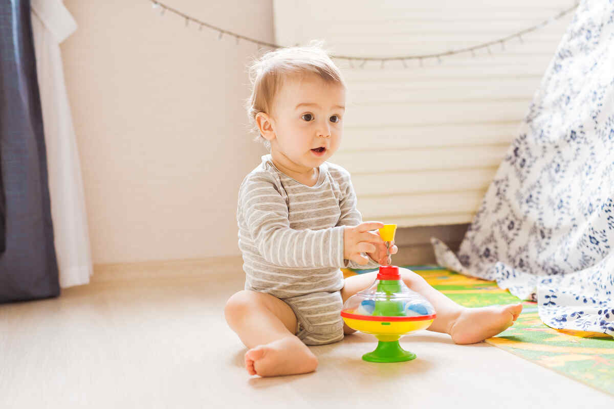 Affection and infant development through responsive parent comfort and close contact
