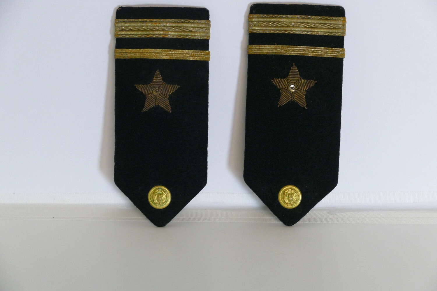 Pair of US Navy Officer Shoulder Boards with Line Officer Star - Lt. Bancroft Korean War Collection