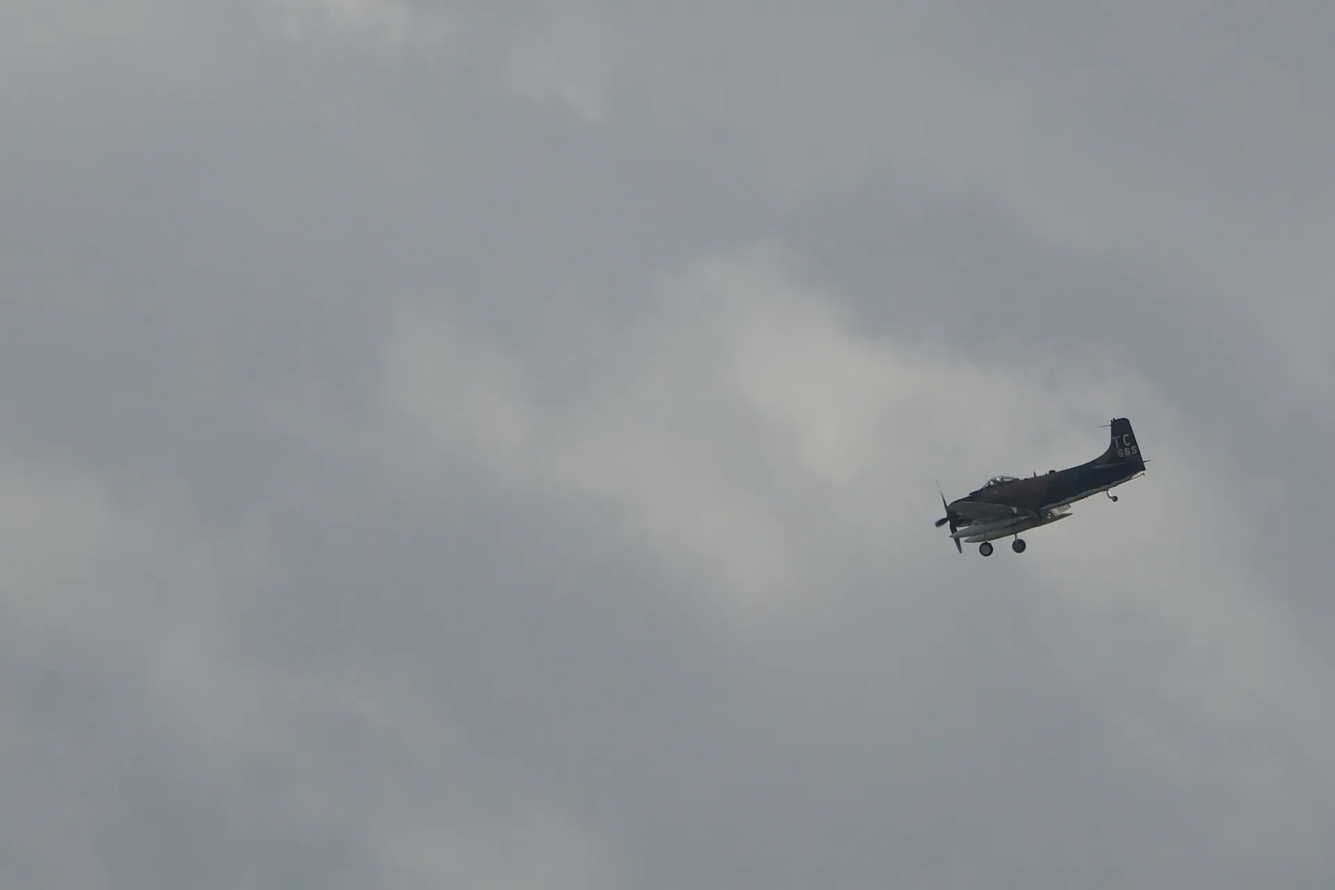 Douglas A-1 Skyraider "TC 685" Banking on Approach