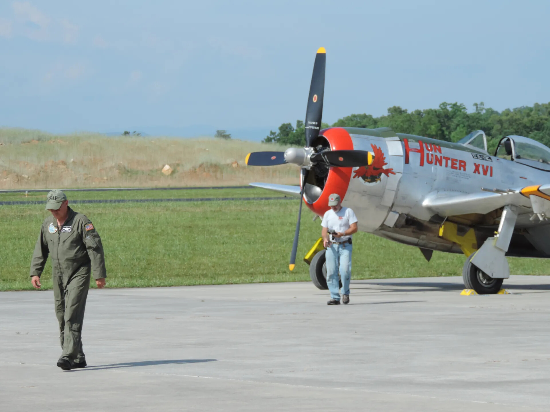 P-47 Thunderbolt "Hun Hunter XVI" on Ramp with Ground Personnel, Tennessee Air Show, June 2014