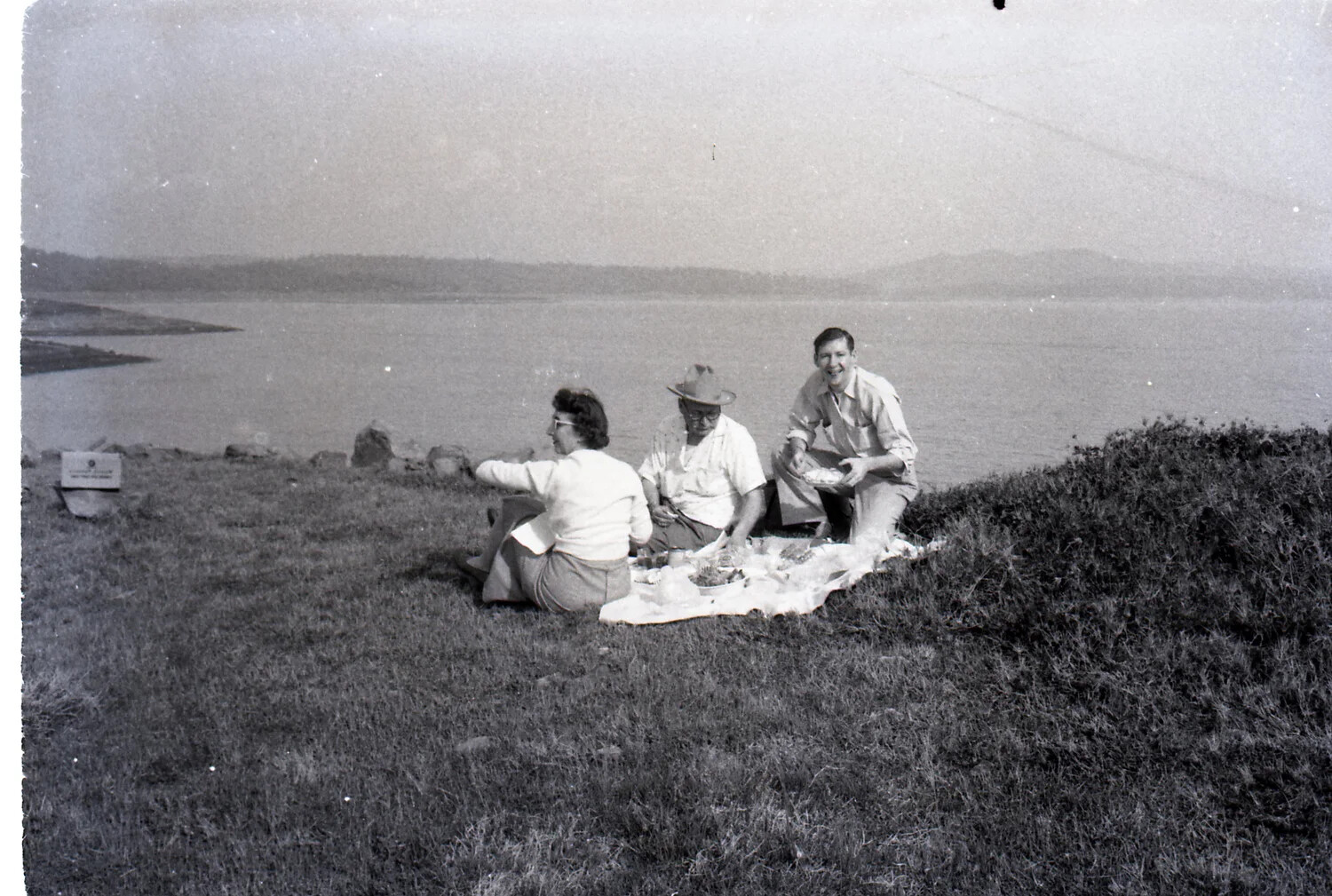 Family Picnic at Folsom Lake, California, 1950s (third view)