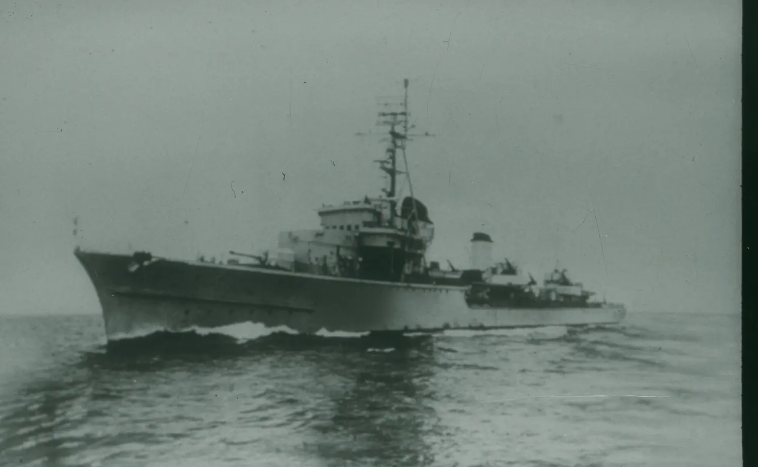 215237-35MM NEG WWII SHIPS