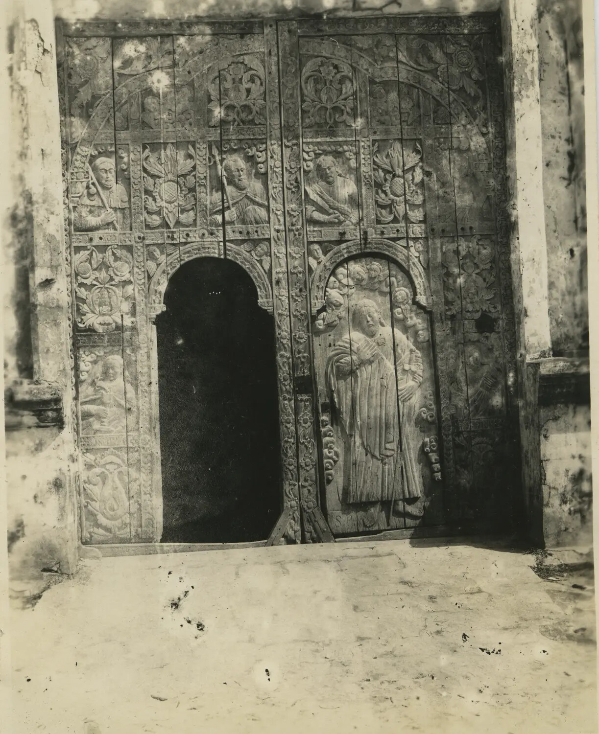 Carved Spanish Colonial Church Door, Philippines Vicinity — 312th Bomb Group Personal Photograph Collection