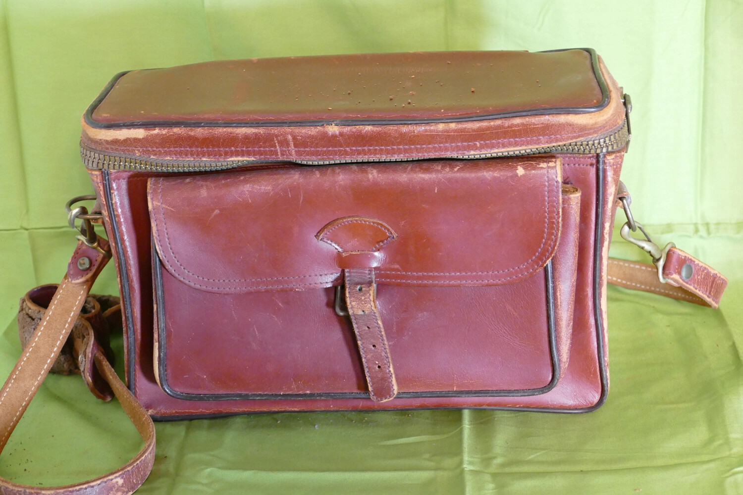 Vintage Leather Camera/Equipment Case, Bancroft Korean War Collection