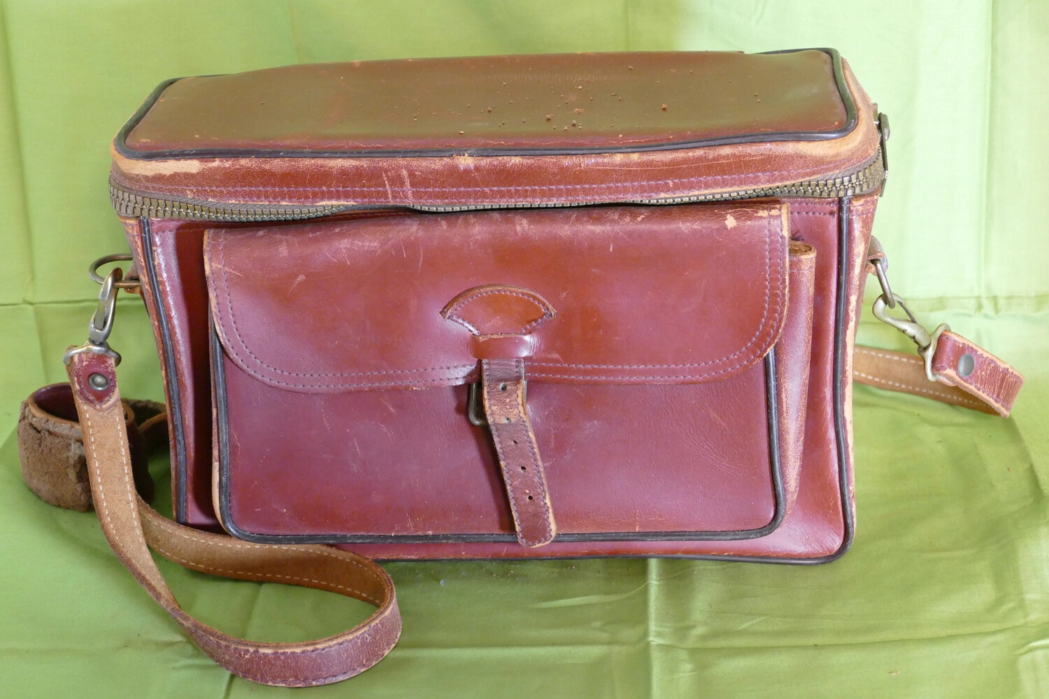 Vintage Leather Camera Case - Lt. Bancroft Korean War Collection