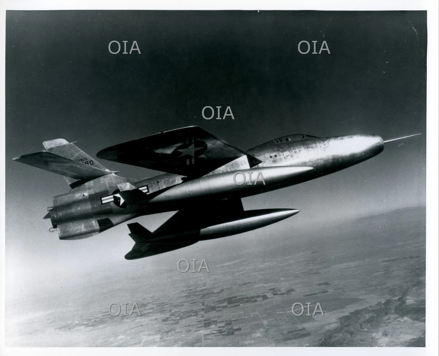 USAF Swept-Wing Jet Fighter in Flight (Republic F-84F Thunderstreak), 1950s