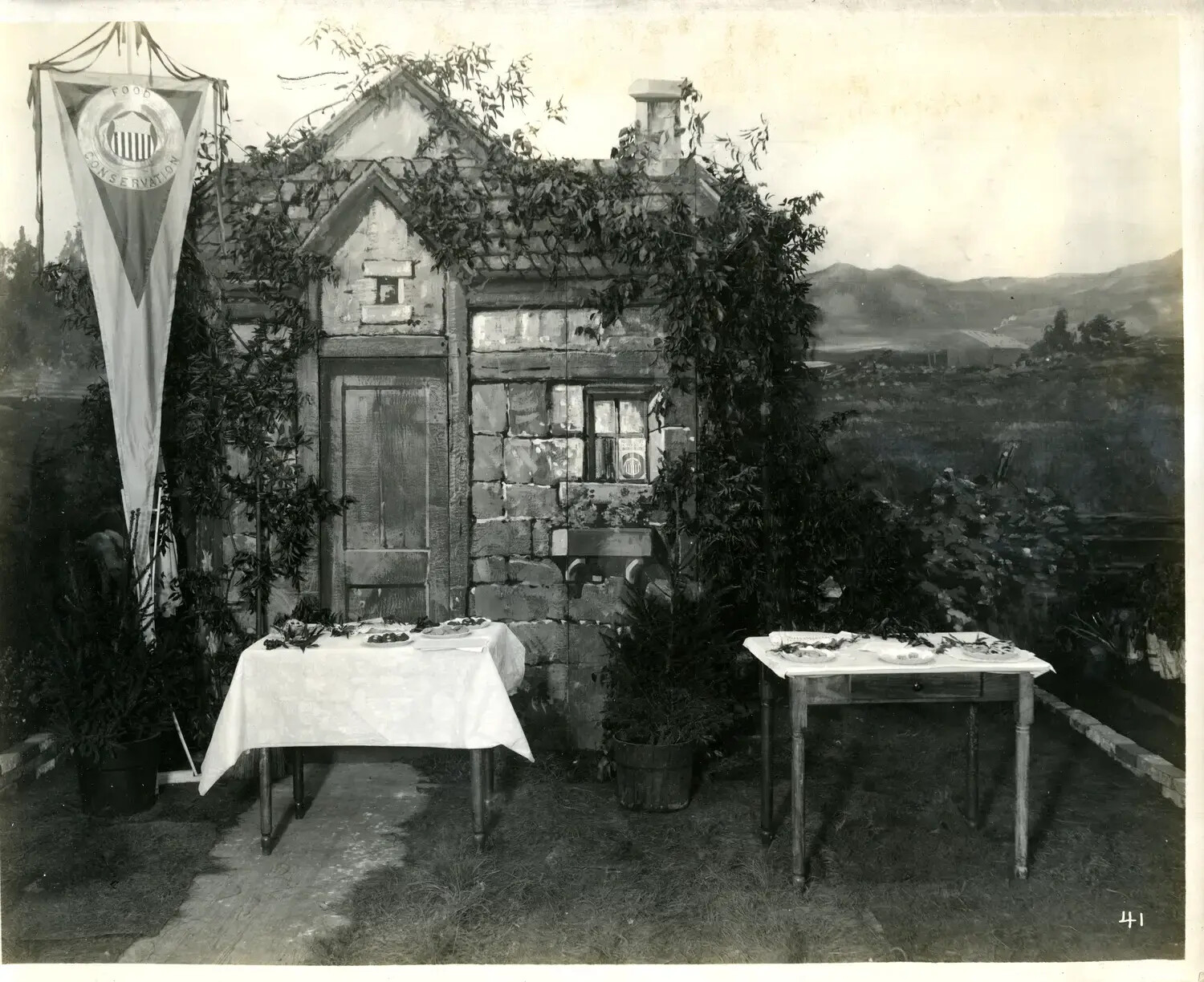 Food Conservation Exhibit Booth, Cincinnati Exposition, 1918