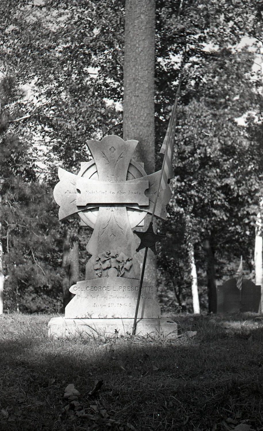 Gravestone of Col. George L. Prescott, Civil War Memorial, New England Cemetery