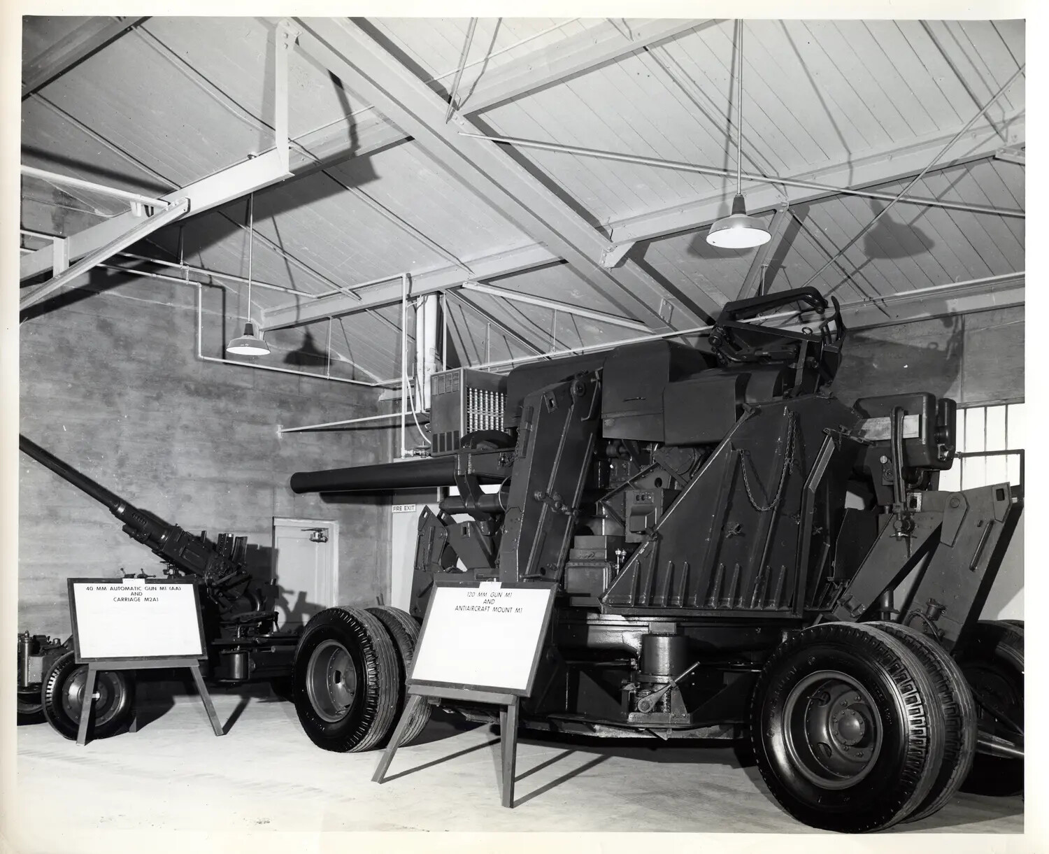 120mm Gun M1 on Antiaircraft Mount M1 and 40mm Automatic Gun M1 on Carriage M2A1, Ordnance Museum Display