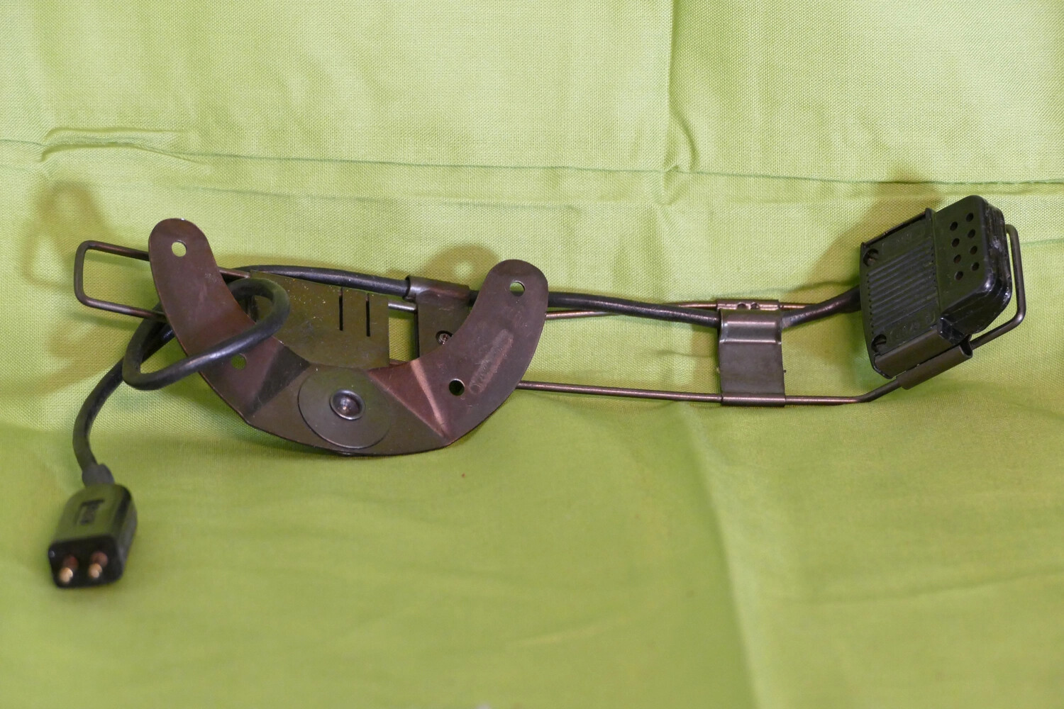 Vintage US Navy Headset/Earphone Assembly, Artifact Photograph