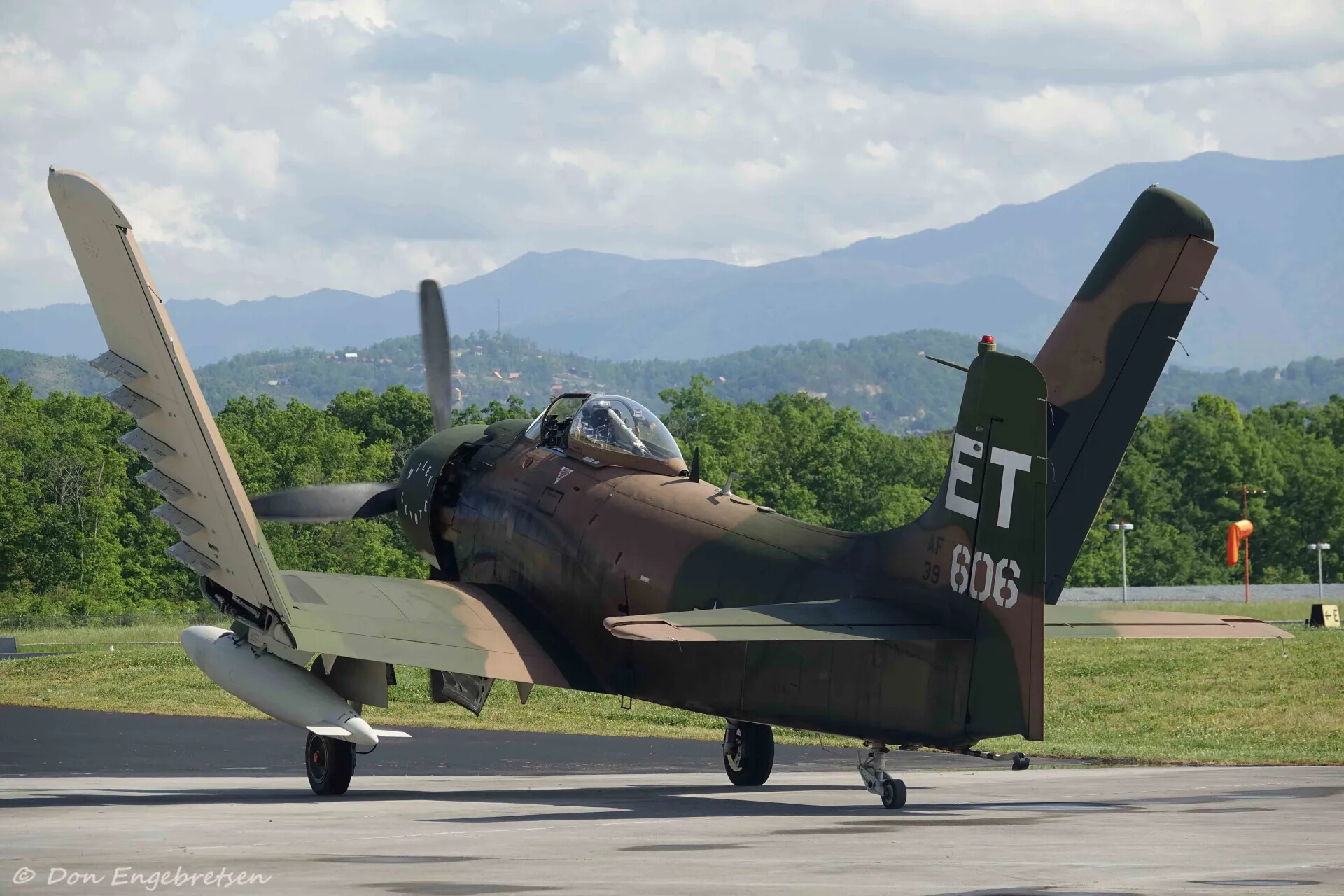 A-1 Skyraider 'Wiley Coyote' (606, ET, AF 39) on Ramp Before Smoky Mountains, May 2019