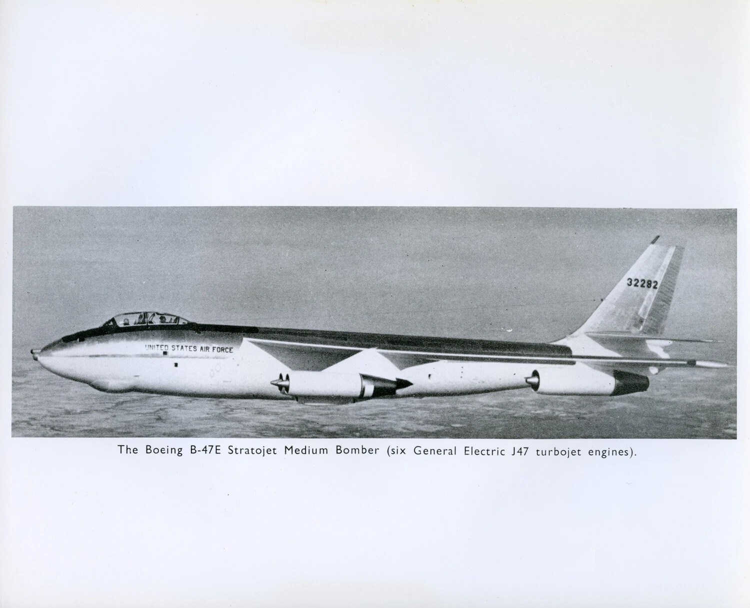 Boeing B-47E Stratojet Medium Bomber in Flight, USAF Serial 32282