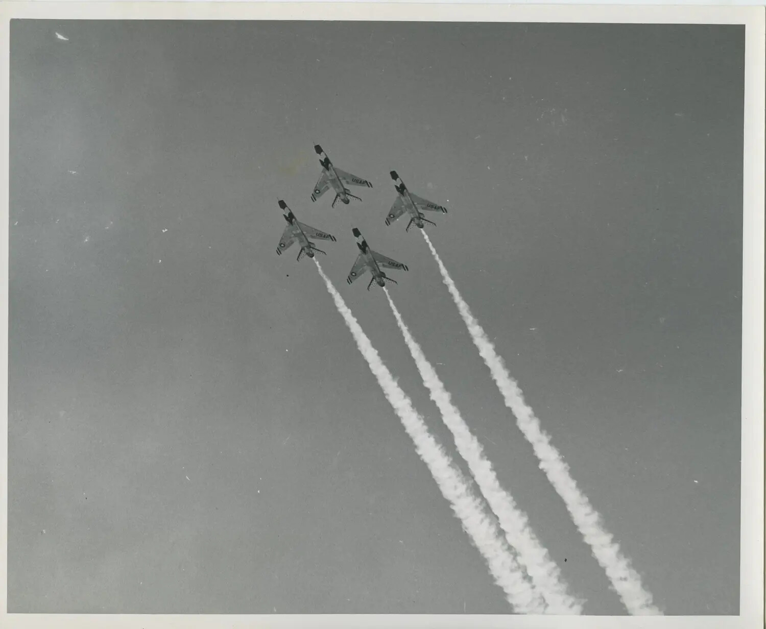 USAF Thunderbirds F-100 Super Sabre Diamond Formation Climb