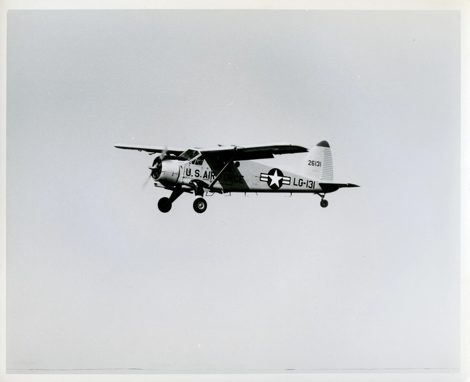 U.S. Air Force de Havilland Canada L-20/U-6A Beaver in Flight, Serial 26131