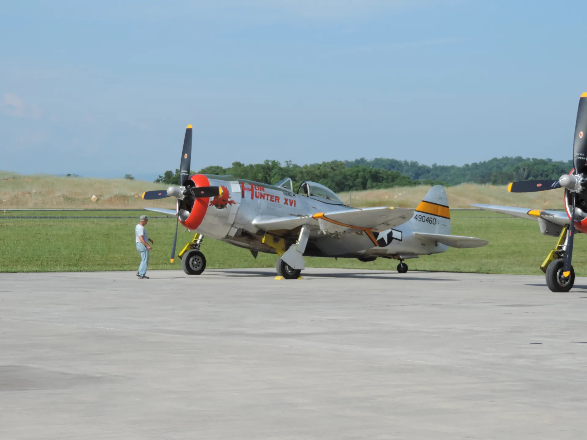 Republic P-47 Thunderbolt 'Hun Hunter XVI' Taxiing, Tennessee Air Show, June 2014