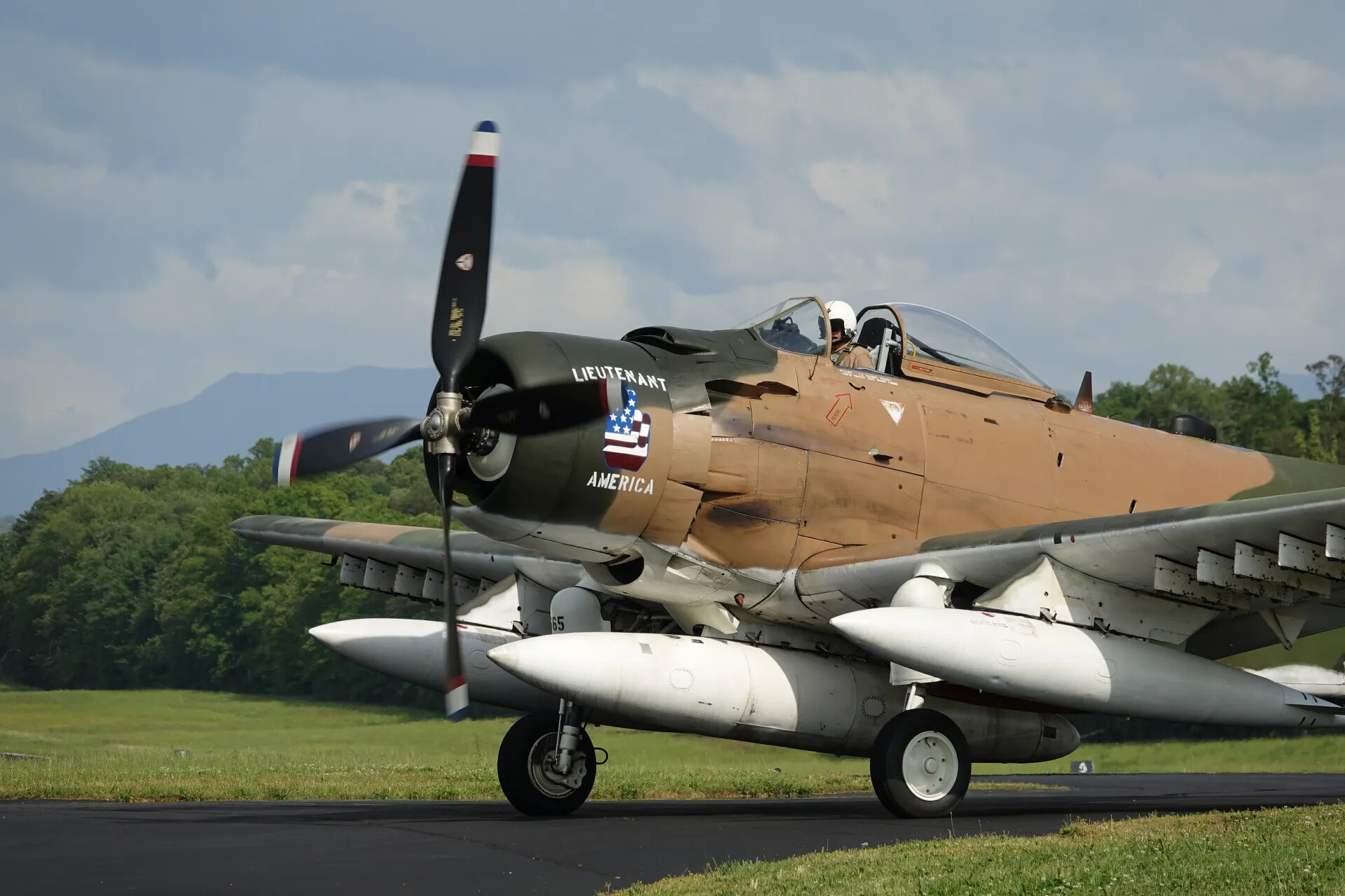 A-1H Skyraider 'Lieutenant America' Taxiing, Alternate Frame, May 2019 Airshow Event