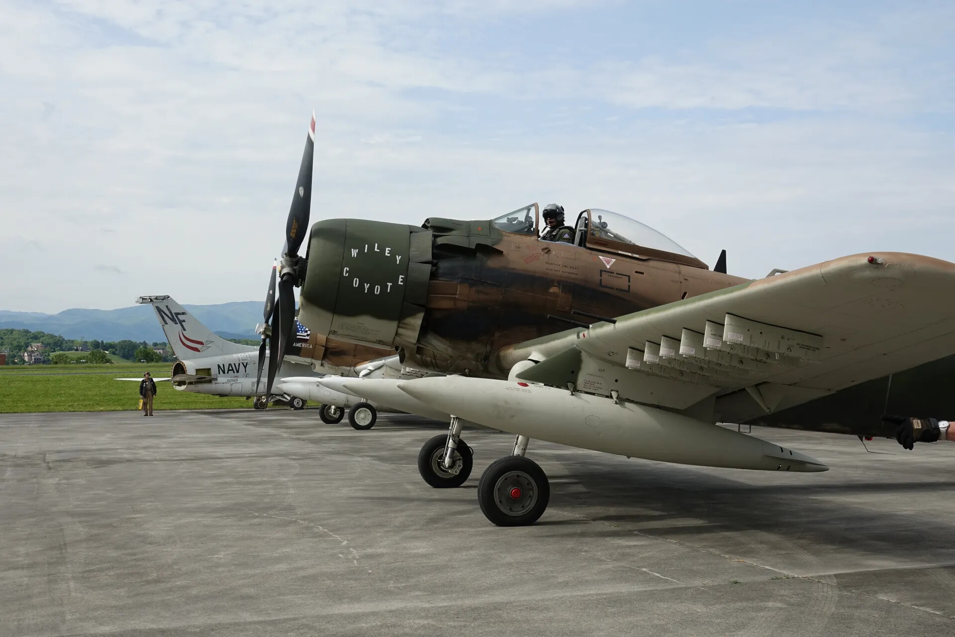 Douglas A-1 Skyraider "Wiley Coyote" in U.S. Navy Attack Livery, Ramp View