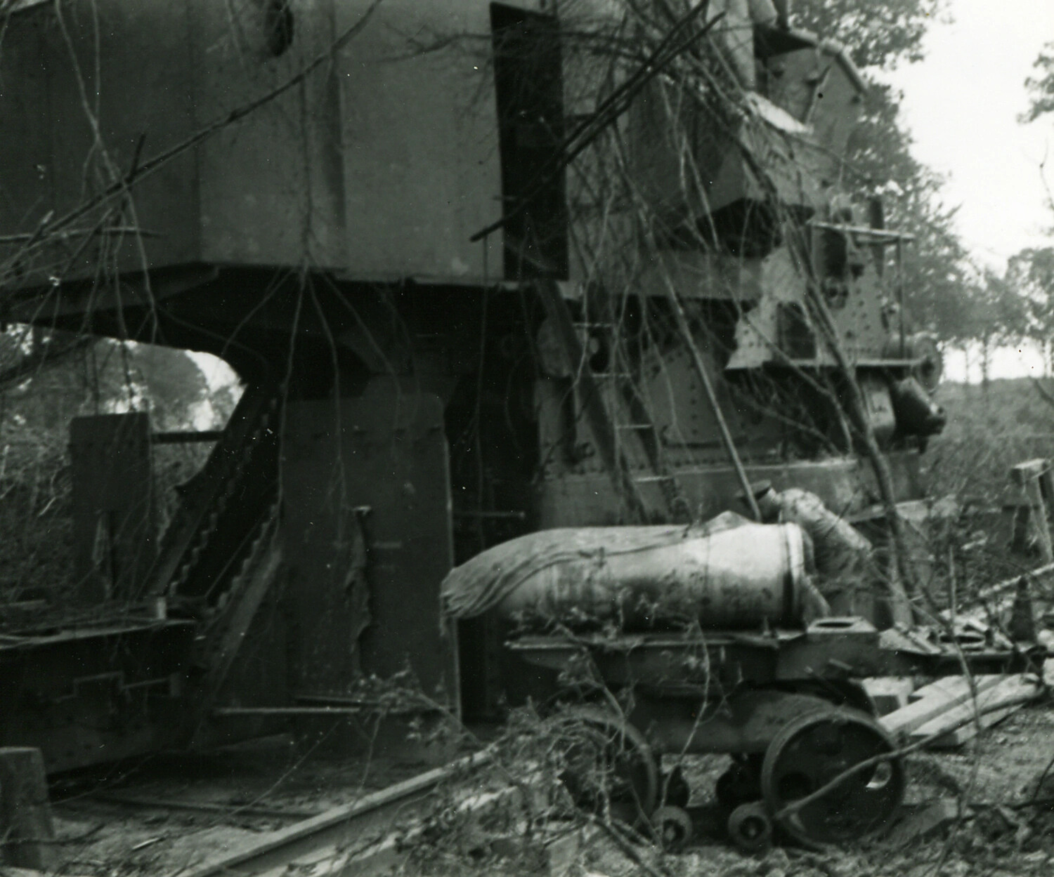 Abandoned German Railway Gun, WWI Era