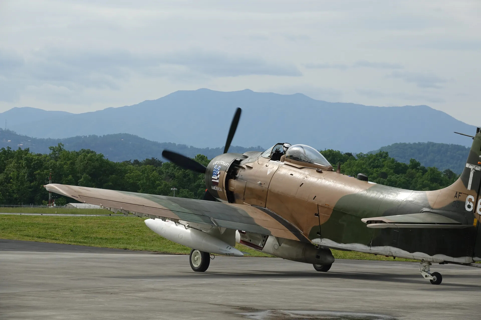 Restored A-1 Skyraider 'Lieutenant America' Taxiing at Airshow, May 2019