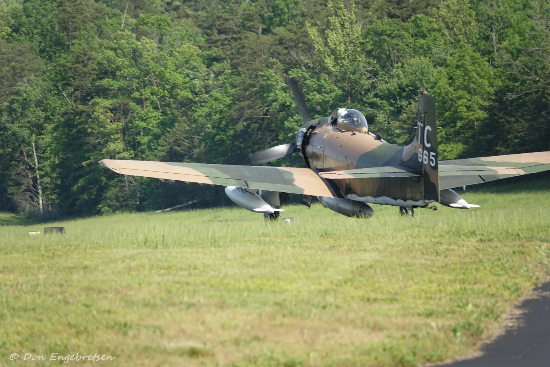 Douglas A-1 Skyraider 'TC-665' Taking Off, May 2019 Warbird Event (Watermarked)
