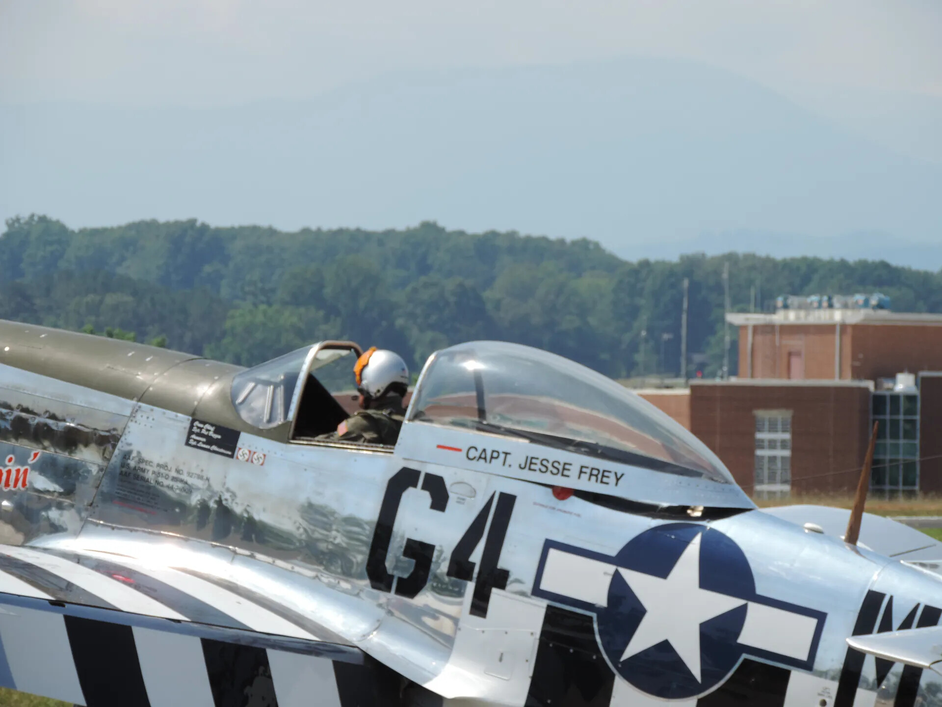 Cockpit Detail, Restored P-51D Mustang 'Ain't Misbehavin'' (G4) with Pilot Aboard, Tennessee Air Show, June 2014