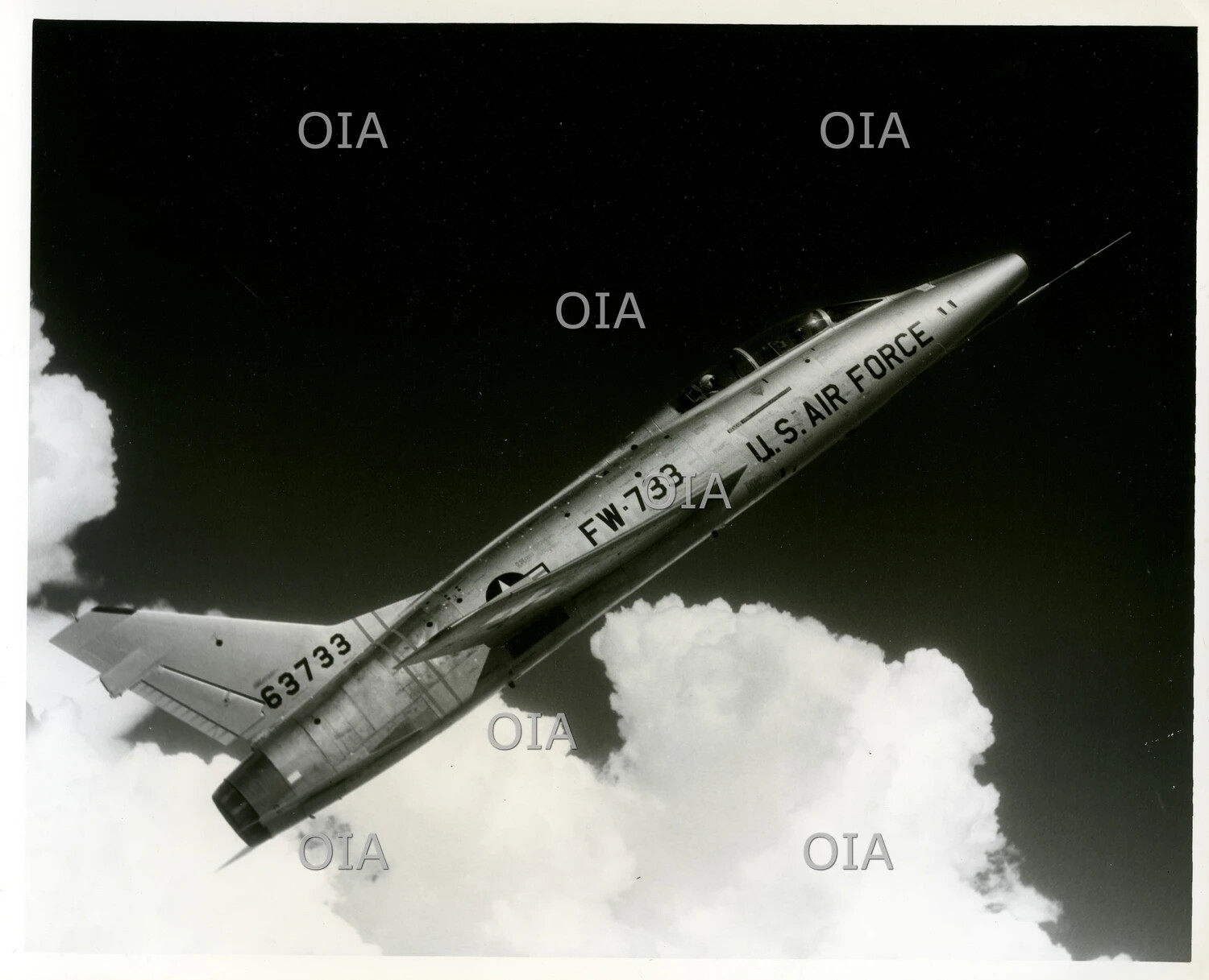 North American F-100 Super Sabre in Steep Climb, Buzz Number FW-733, Serial 63733