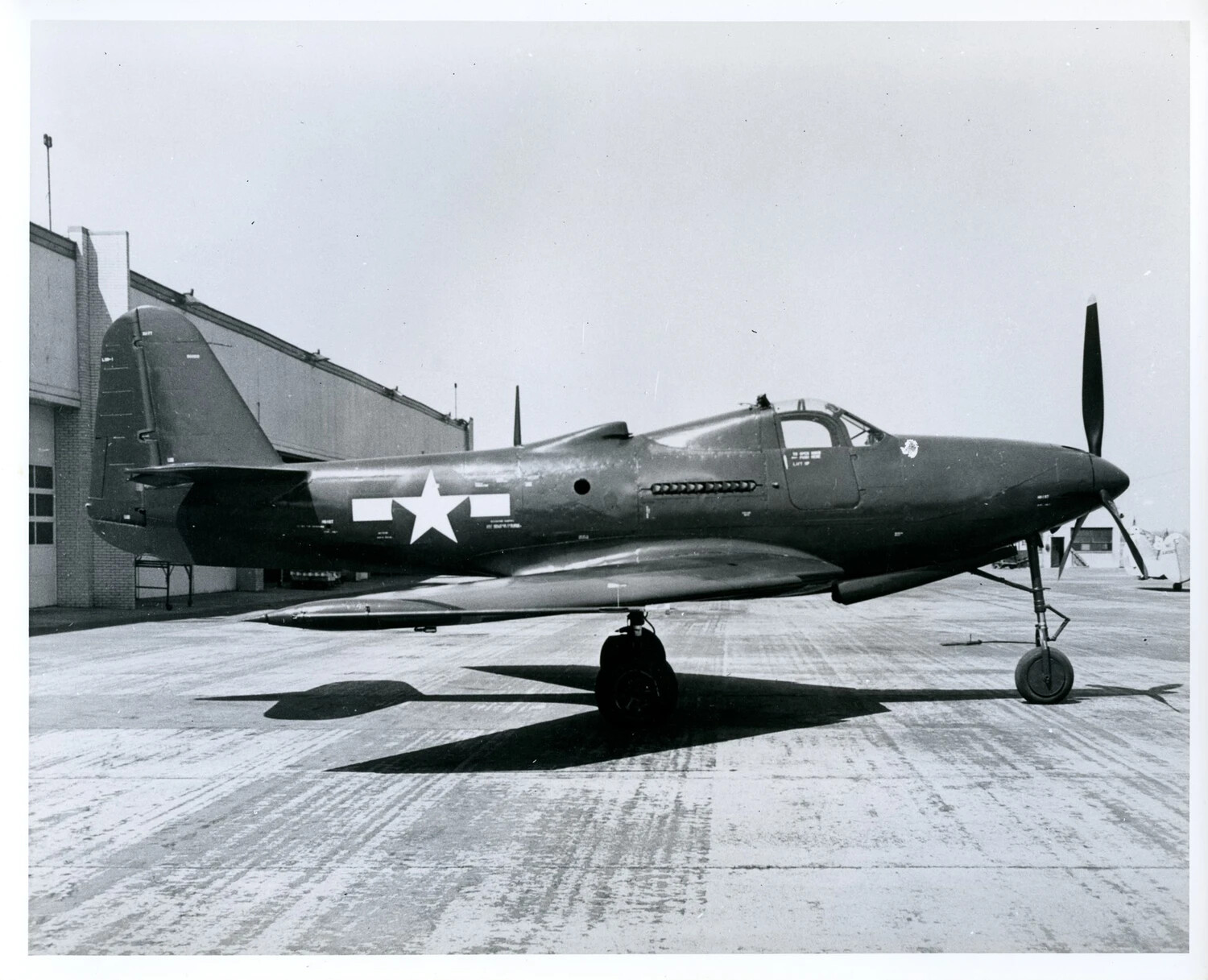 Bell Fighter Aircraft (P-39 Airacobra / P-63 Kingcobra) on Ramp