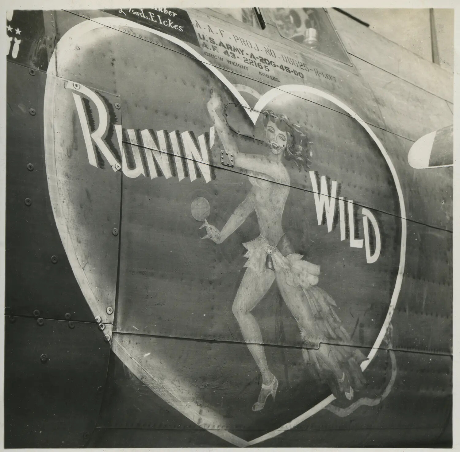 218268-WWII 312TH BOMB078