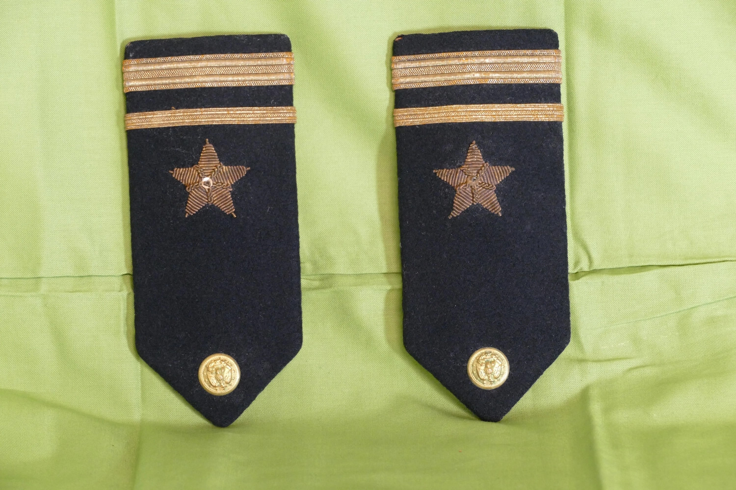 US Navy Officer's Dress Shoulder Boards with Line Star Insignia, Korean War Era