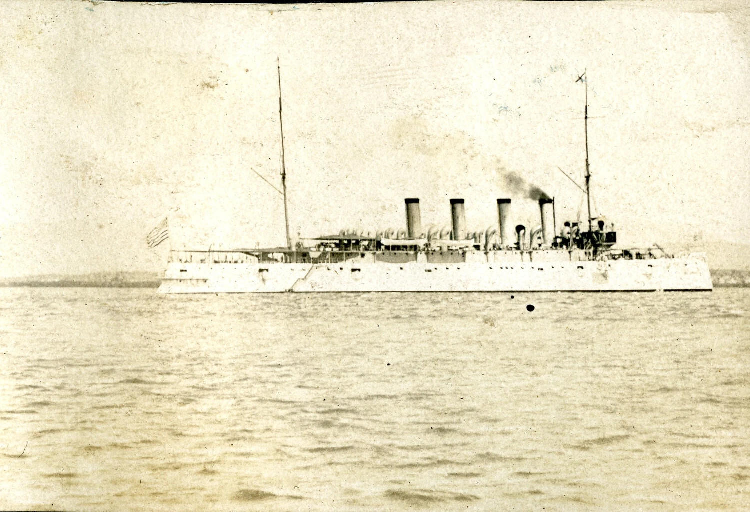 USS Columbia (C-12), Broadside View at Anchor, Great White Fleet-Era Livery