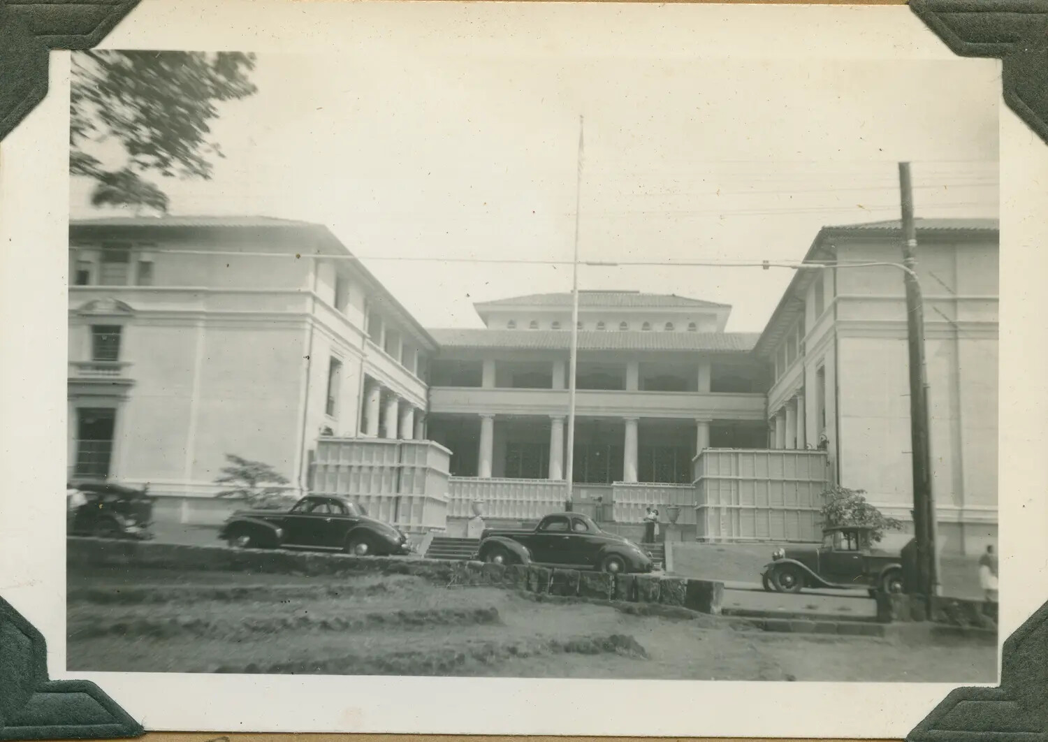 Hilo Post Office with Wartime Blast-Protection Barriers, Hawaii Territory, May 1943