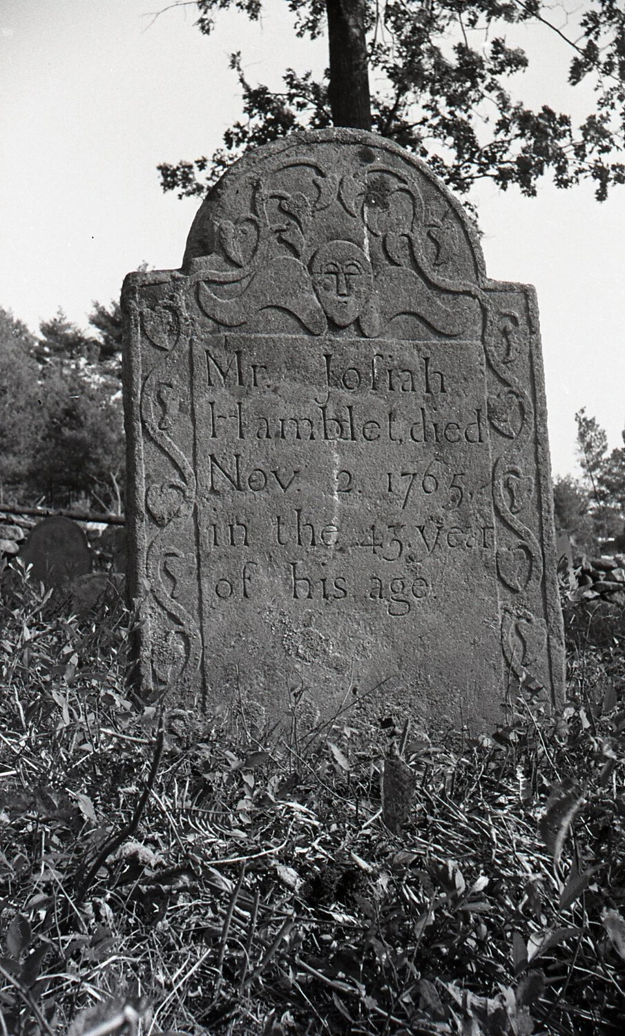 Headstone of Mr. Josiah Hamblet, Died 1765, Detail View