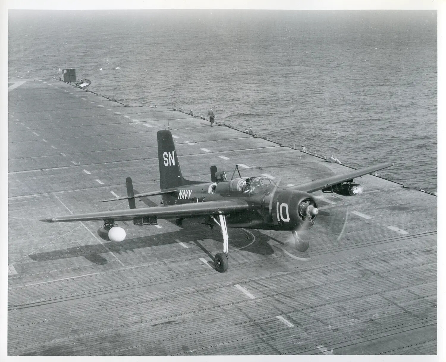 U.S. Navy Douglas AD/A-1 Skyraider-type Carrier Aircraft, Flight Deck Operations
