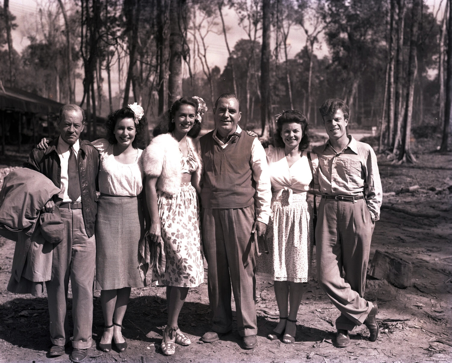USO/Civilian Visitor Group Portrait, Myitkyina, Burma, WWII (Meroff-McLoughlin, KOTEC China Burma Collection)