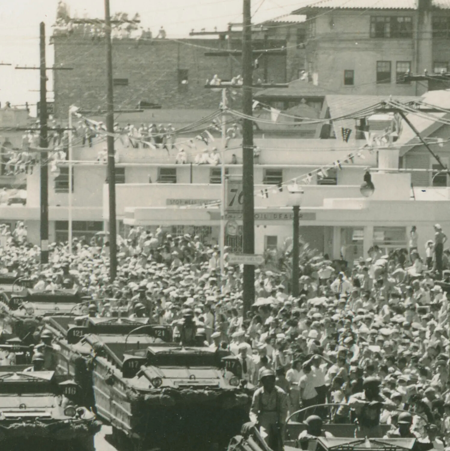VJ Day Crowd and Amphibious Vehicle Parade, Oahu, Hawaii, 1945