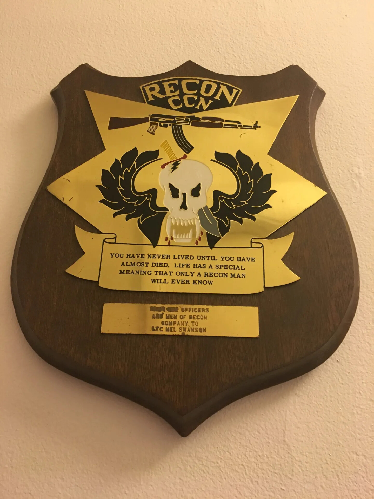 RECON CCN Commemorative Plaque Presented to LTC Mel Swanson