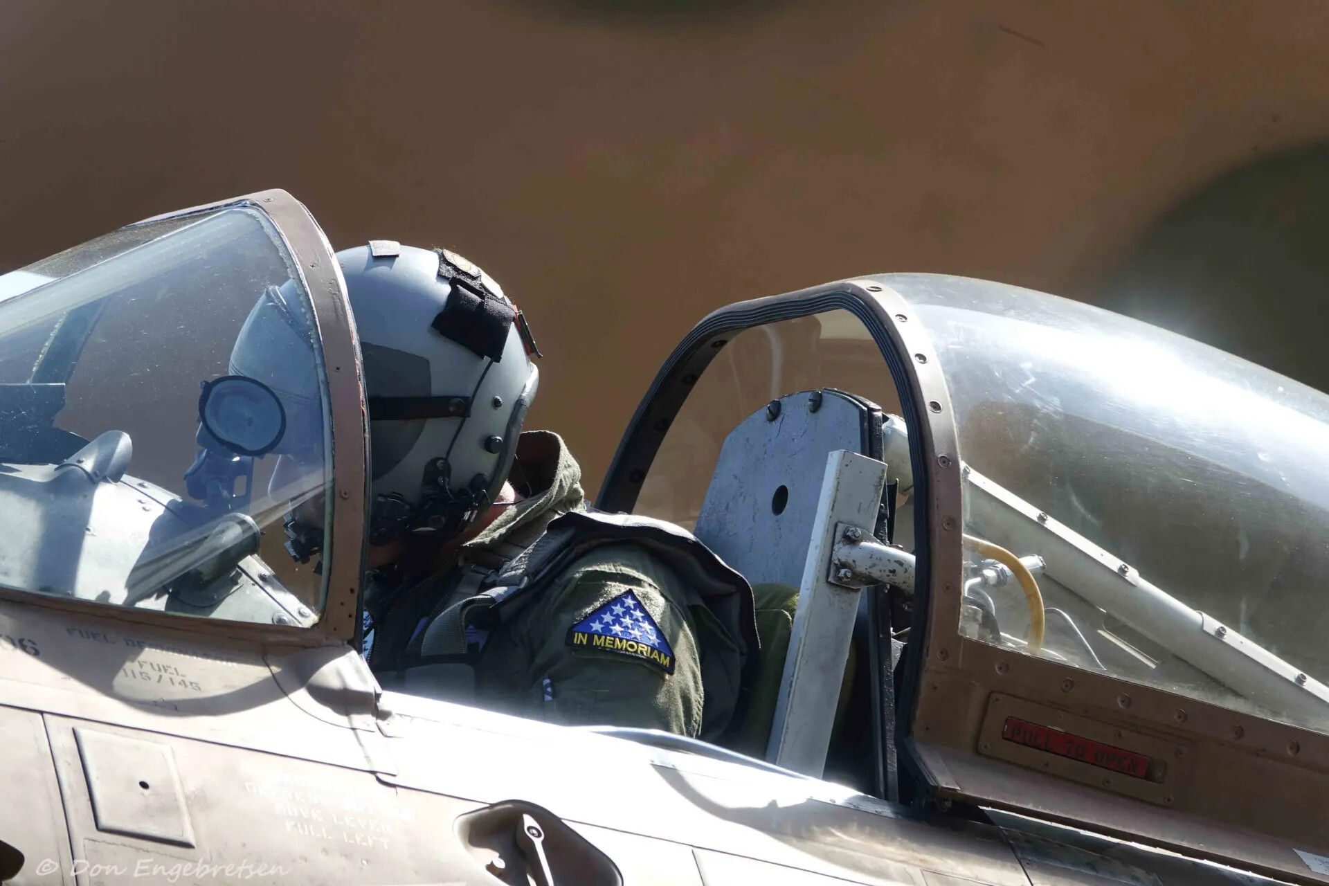 Pilot in Cockpit Wearing 'In Memoriam' Patch — Tailwind Day Event, 2019 (Photo by Don Engebretsen)