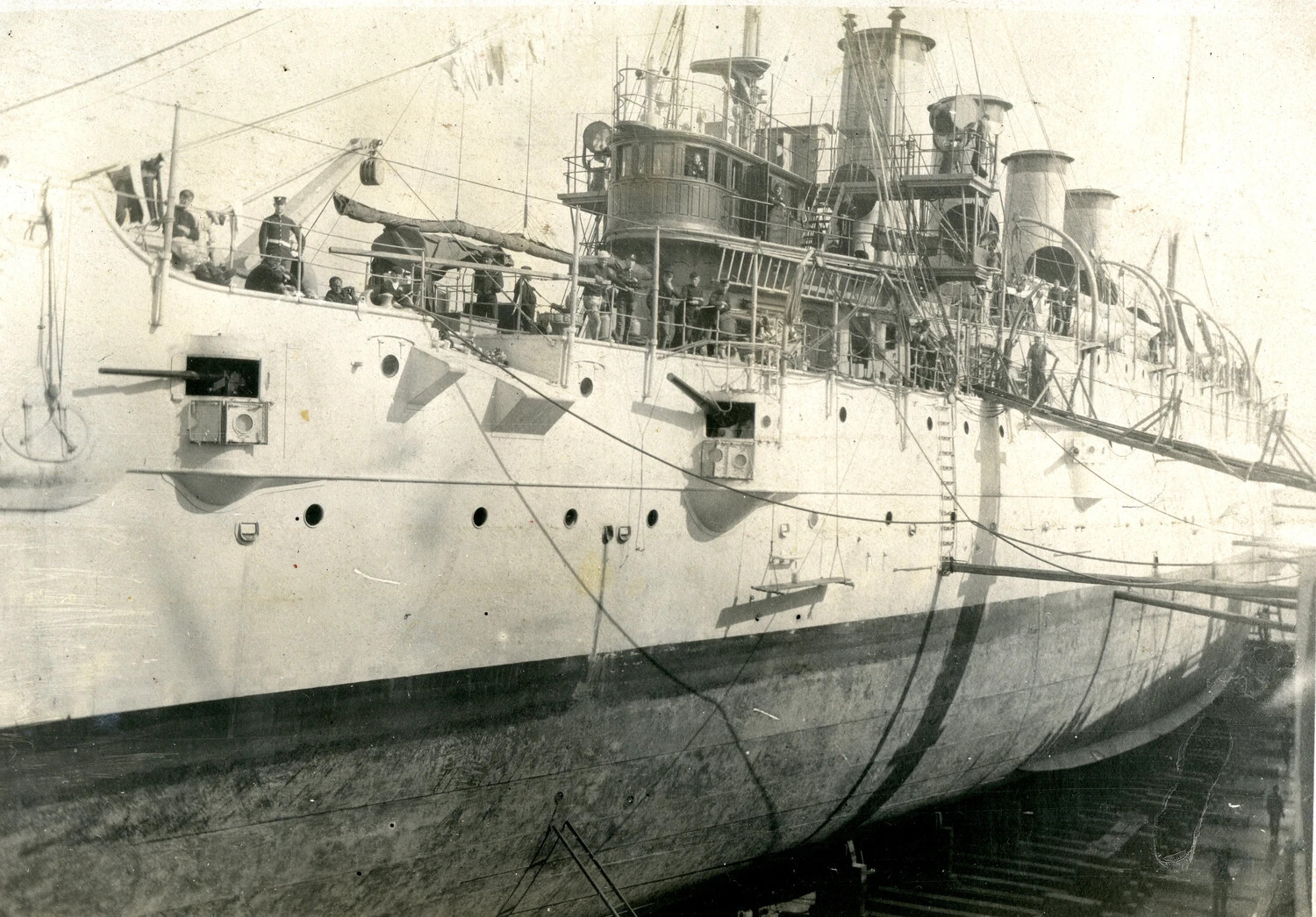 USS Columbia's Hull and Forward Superstructure in Dry Dock, New Orleans, January 1905 (Enlarged View)