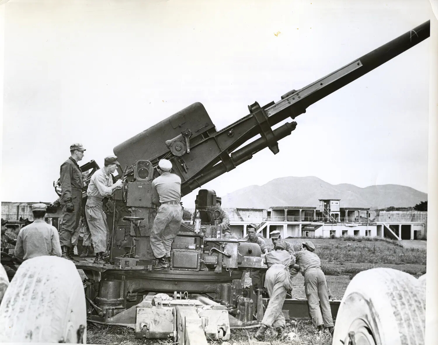 9th AAA Battalion Cleans 120mm Antiaircraft Gun, Presidio of San Francisco, 25 June 1951