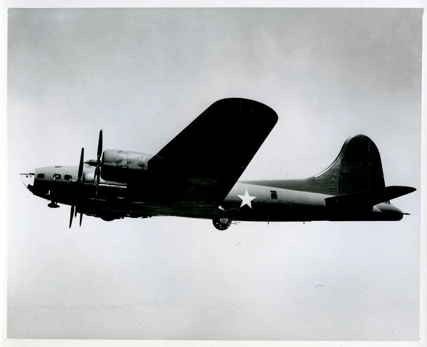 Boeing B-17 Flying Fortress in Flight, Profile View (WWII, circa 1942-1943)