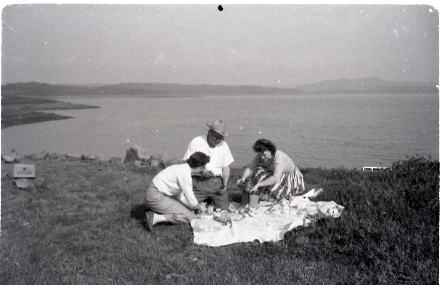 Family Picnic at Folsom Lake, California - Personal Snapshot within USS Yorktown 35mm Slide Collection