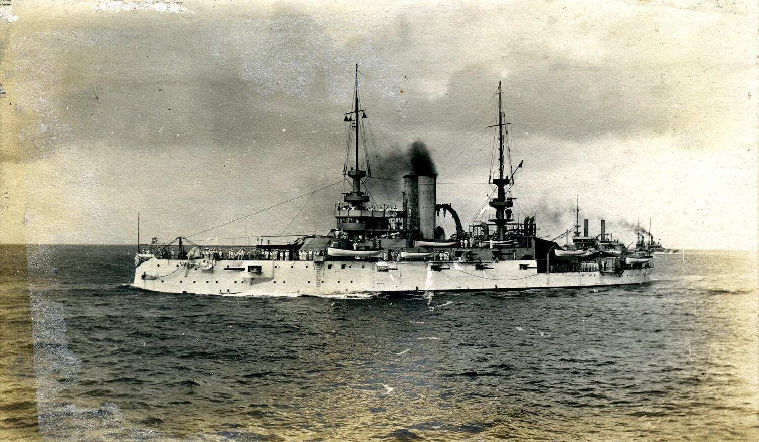 USS Illinois (BB-7) Underway - Detail View, c. 1905